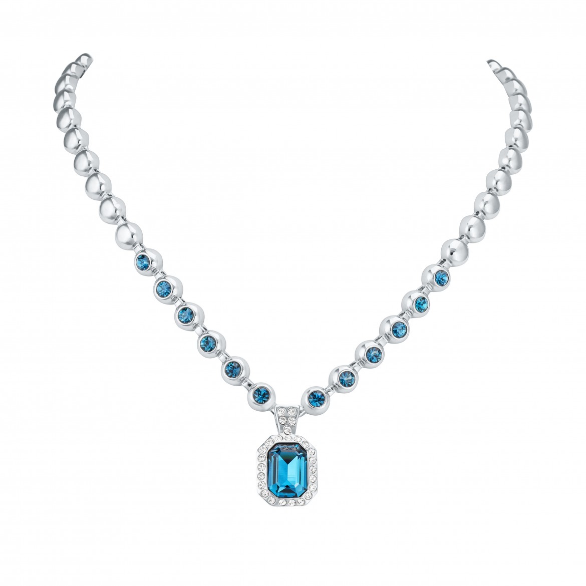 How to Photograph Necklaces Simple Guide for Businesses Picsera
