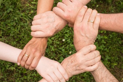 Building-Team 15 Tips to Build and Manage a Team Successfully